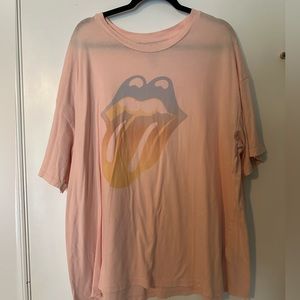American Eagle Rolling Stones Blush T-Shirt